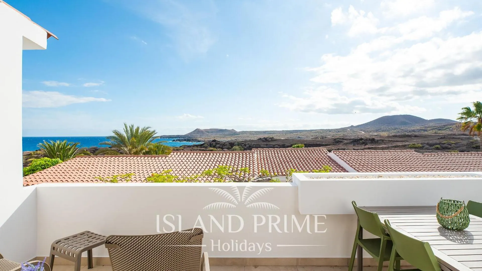 Stunning Ocean Views Holiday With Heated Pool In Amarilla Golf Apartment San Miguel de Abona