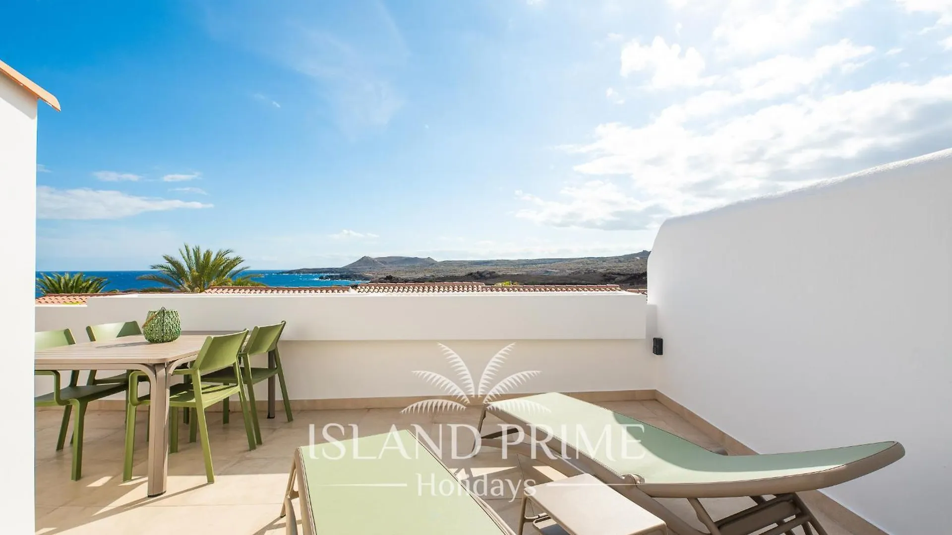 Stunning Ocean Views Holiday With Heated Pool In Amarilla Golf Apartment San Miguel de Abona